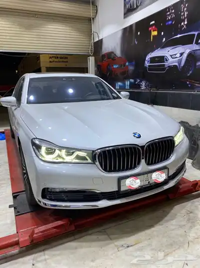 خدمة صيانة وبرمجة وفحص سيارات BMW 7