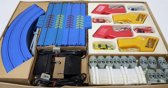 من نودار الزمن الجميل المميزة لعبة سباق سيارات فورمولا ون 1