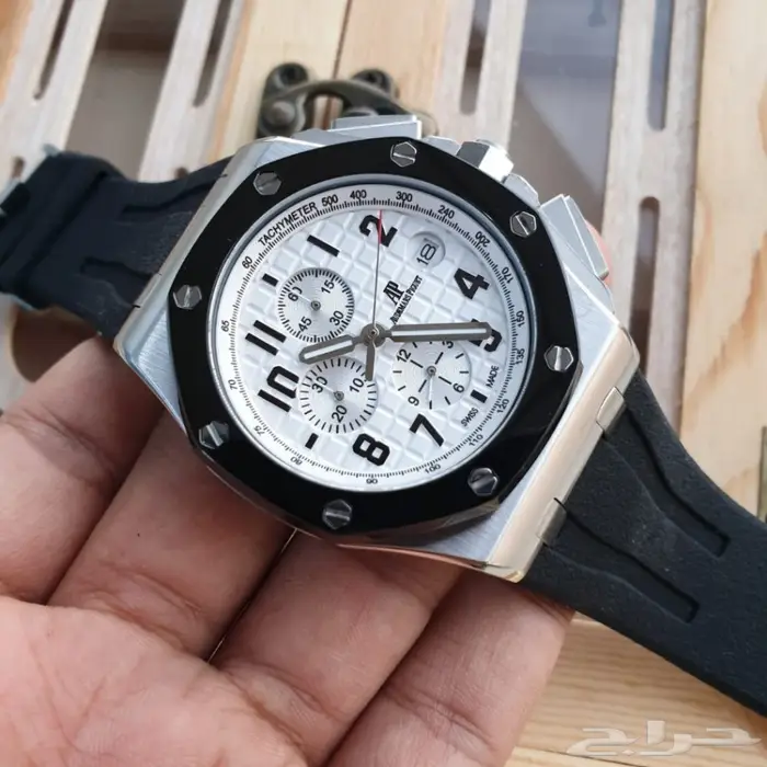 جديدنا من الساعات العالمية الرجالية درجة اولى 68