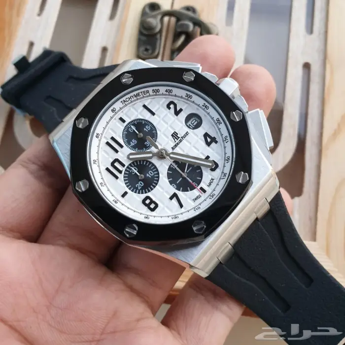 جديدنا من الساعات العالمية الرجالية درجة اولى 69