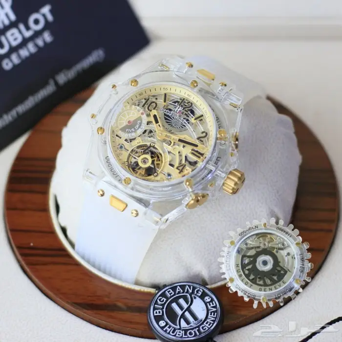 جديدنا من الساعات العالمية الرجالية درجة اولى 90