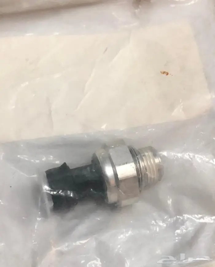 حساس ضغط الزيت كابرس 2006 V8 2