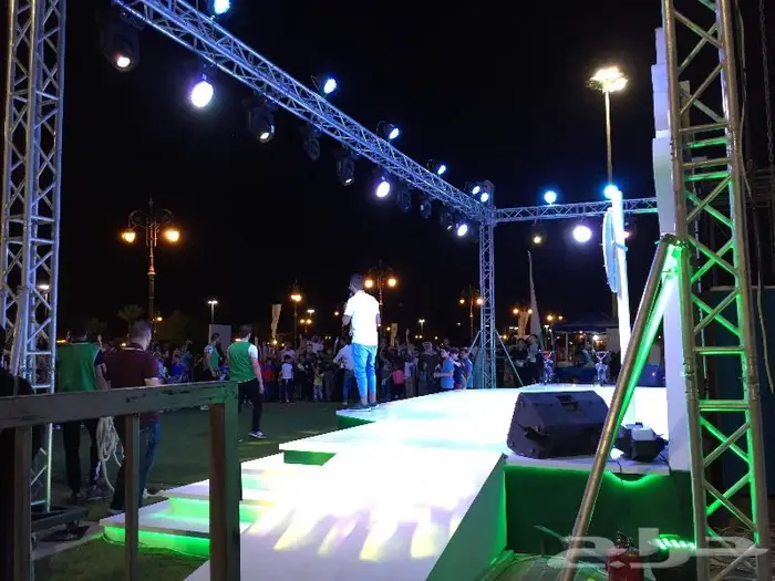 تنظيم المعارض والمؤتمرات حفلات تنسيق شاشات صوتيات بوثات 14