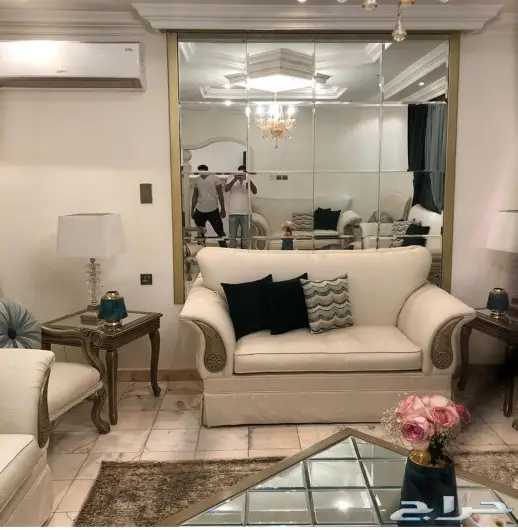 مرايات وزجاج سكوريت وشور بوكس 44