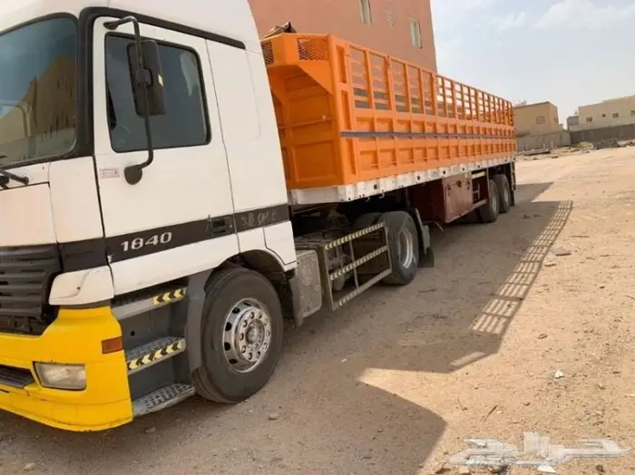 تريله جوانب لنقل جميع البضائع الى اي مكان في 0