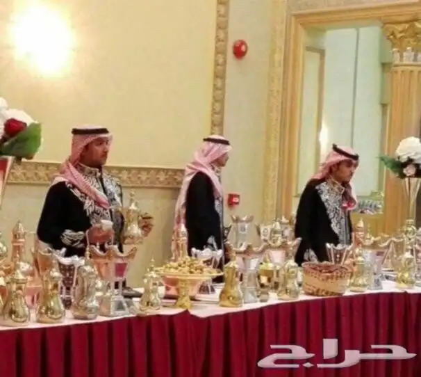 قهوجين وصبابين رجال ونساء 0