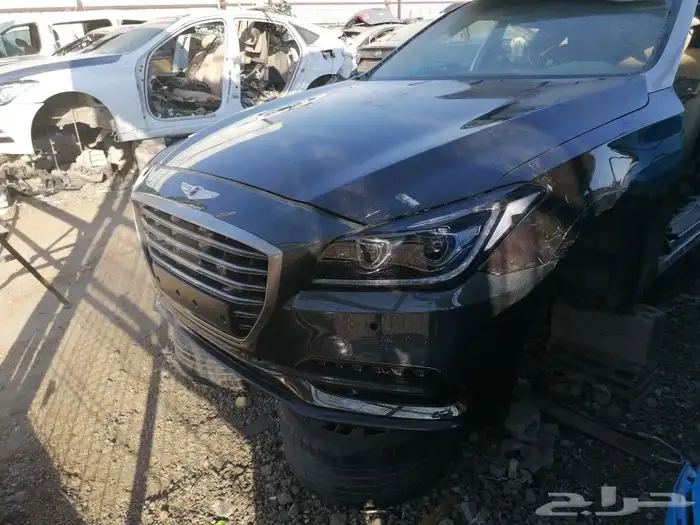 قطع غيار جنسس من 2009الا 2020 بيع قطع 6