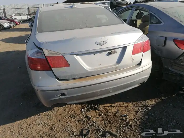 قطع غيار جنسس من 2009 الا 2014 4