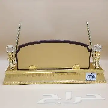 لوحات مكتبية و وسام الصحة والدروع 16