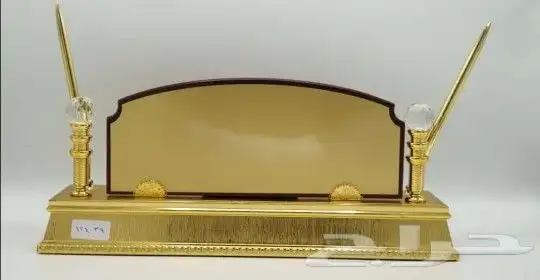 لوحات مكتبية و وسام الصحة والدروع 3