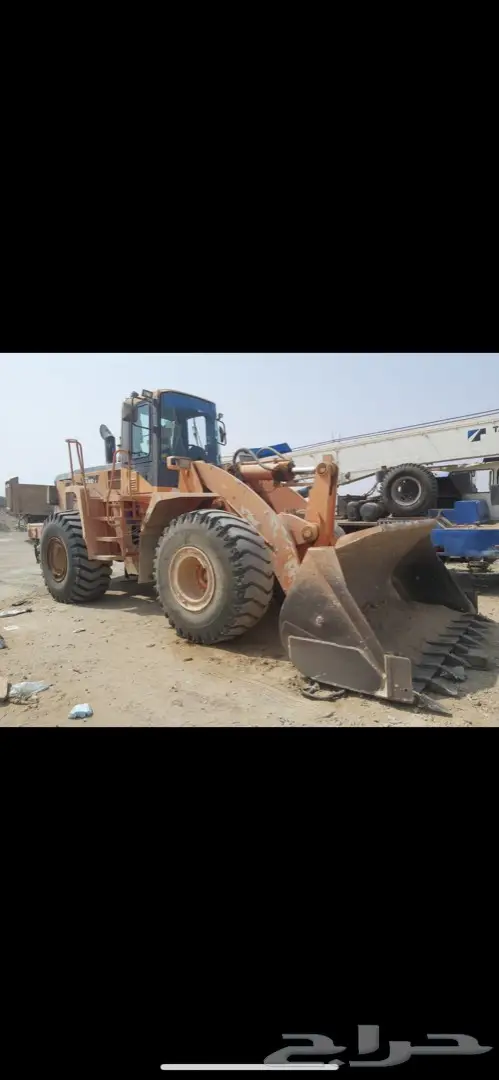 معدات ثقيلة وقلابات ولوابد و سطحات للايجار الشهري او مشاريع 3