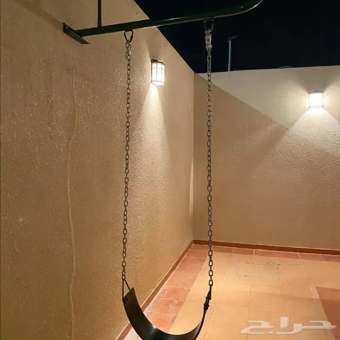 مراجيح جدارية 2