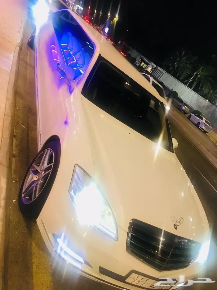 سيارات فخمة ليموزينات VIP CARS جميع مناسبات 24