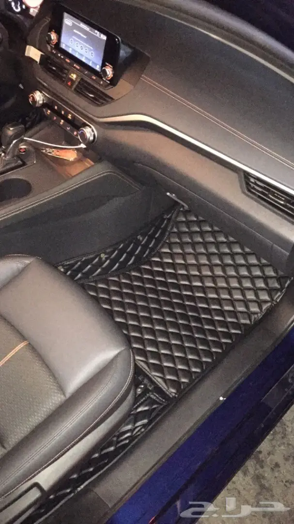 ارضيات جلد فاخره للسيارات 1