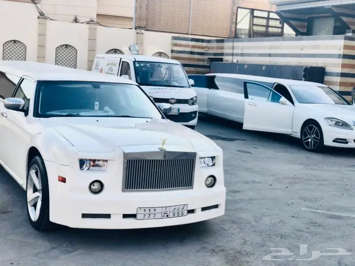 Royal LiMo VIP caR ل جميع مناسبات اعراس تخرج 47