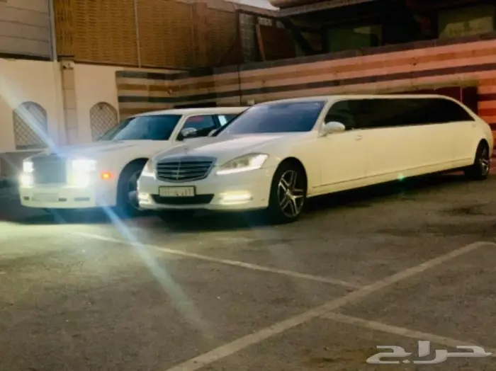 Royal LiMo VIP caR ل جميع مناسبات اعراس تخرج 64