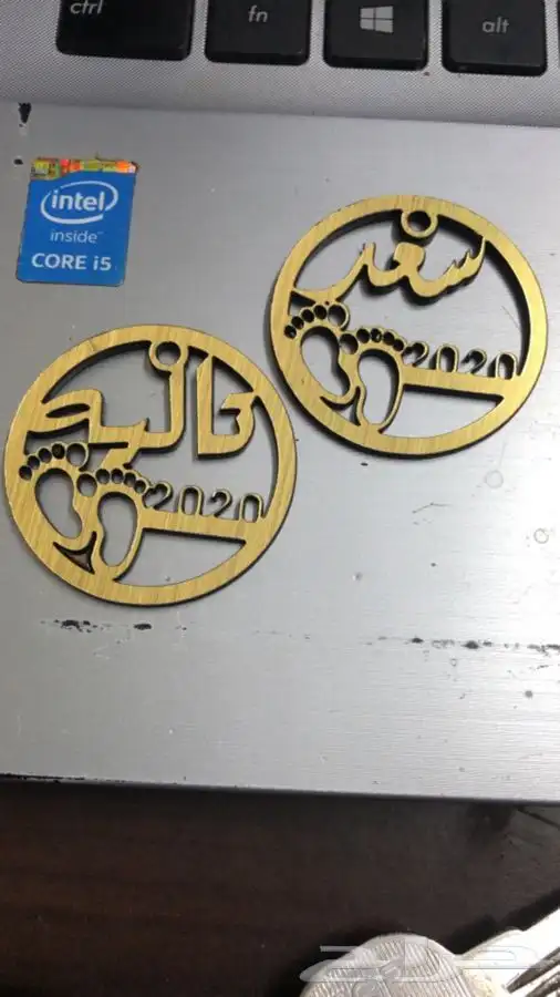 مصنع تفصيل اكريليك وخشب 21
