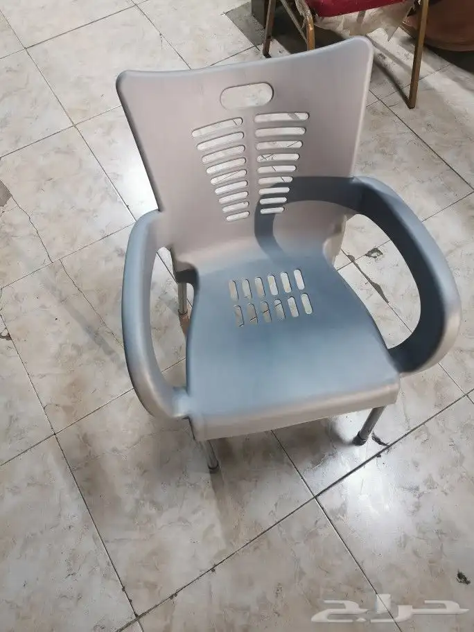 كراسي بلاستيك 4
