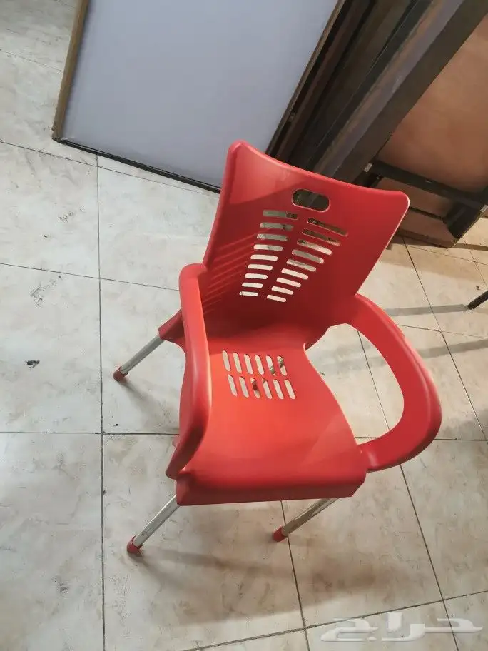 كراسي بلاستيك 0