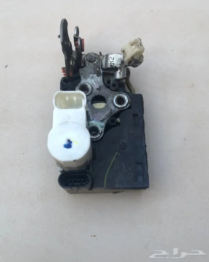 سنترلوك كاديلاك DTS 06 - 11 0