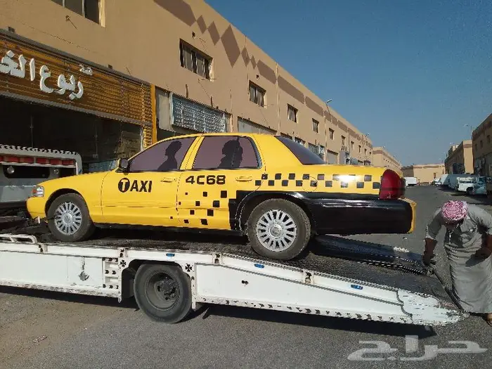 طباعة و تركيب استيكرات سيارات و فود تراك 11