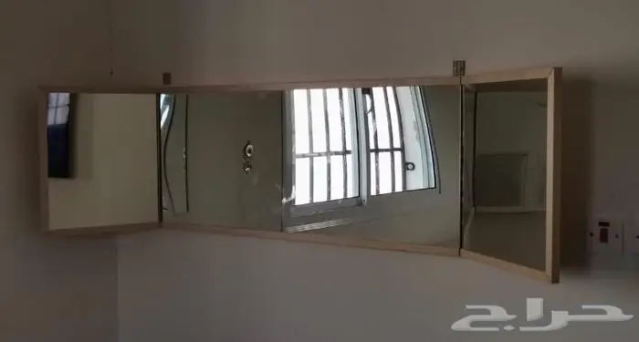 مرآة جداريه 0