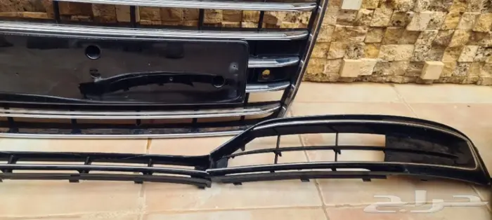 واجهة اودي A8 2015-2017 0