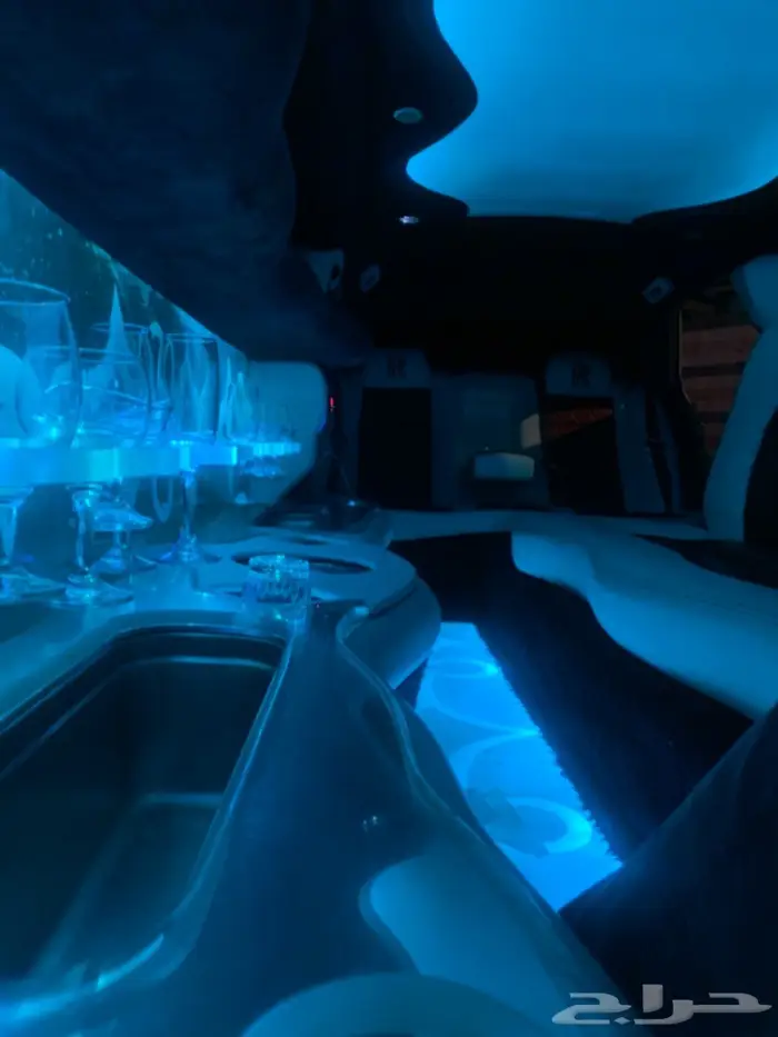 Royal limo vip cars اعراس تخرج استقبال مطار 40