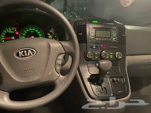 للبيع كيا كرنفال 7 راكب بحالة ممتازة 2014 5