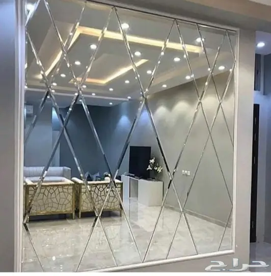 مرايات وزجاج سكوريت وشور بوكس 52