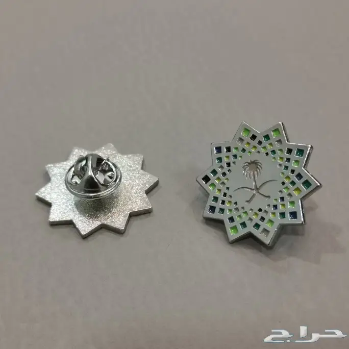 شعار الرؤية (دبوس) خامة ممتازه للبيع 0