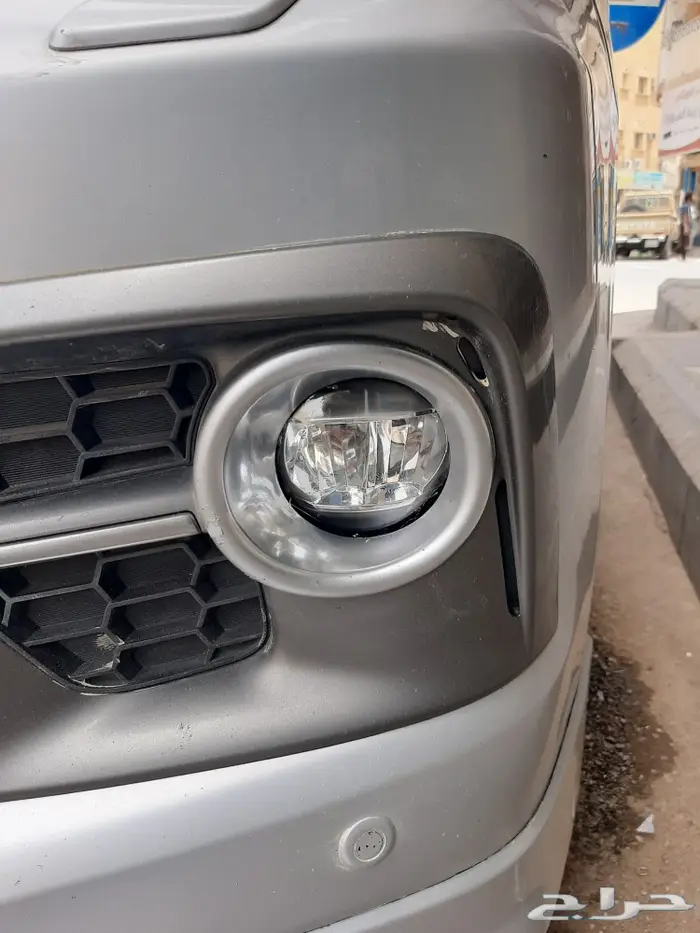 تلميع كاميرا لكزس الامامية 2