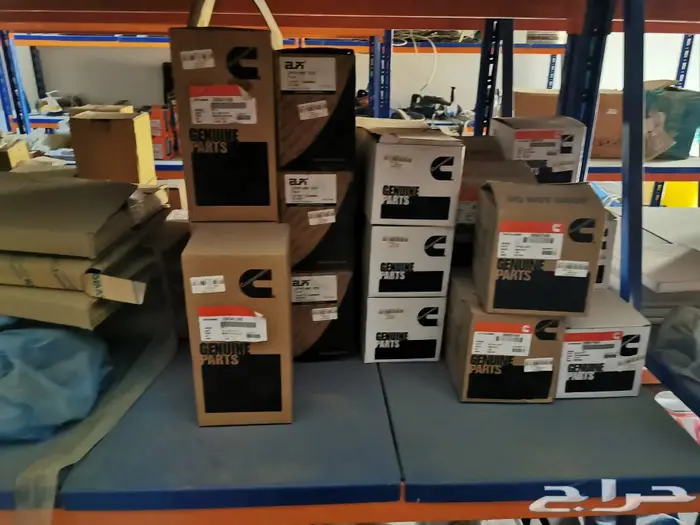 قطع غيار معدات و اليات ثقيله للبيع 7