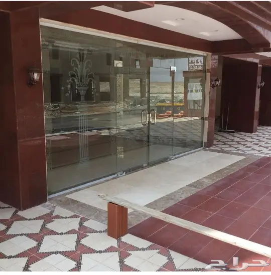 مرايات وزجاج سكوريت وشور بوكس 28