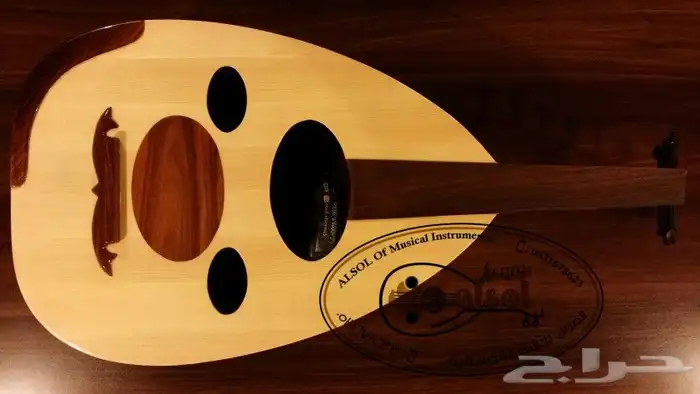 عود موسيقي للبيع 4