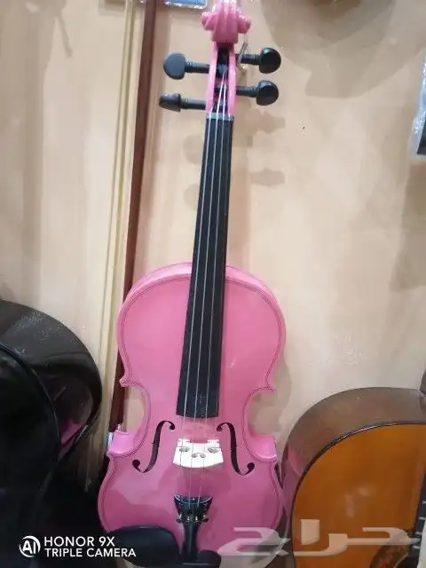 جيتار (قيتار) ياماها وصيني واعواد موسيقية 8