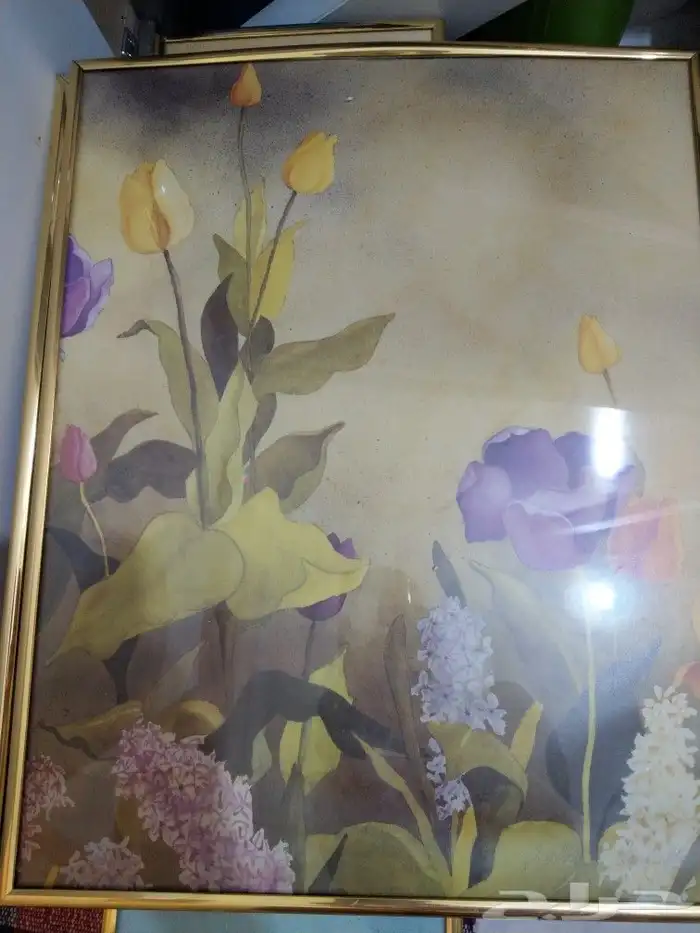 تحف متنوعة ولوحات وشموع 9