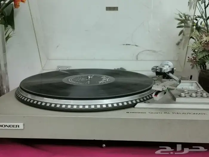 مشغل اسطوانات ياباني قديم مميز وقوي 1976م 15