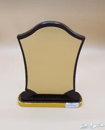 دروع و أوسمة 29