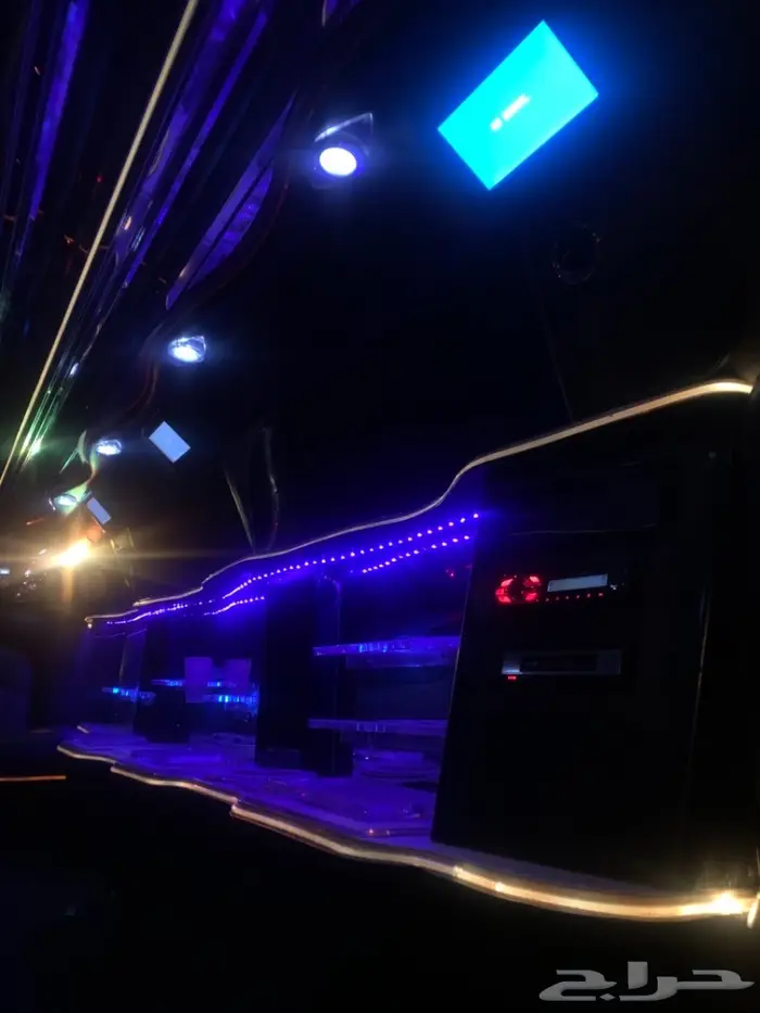 رويال ليمو VIP CARS ل جميع مناسبات افراح تخرج 16