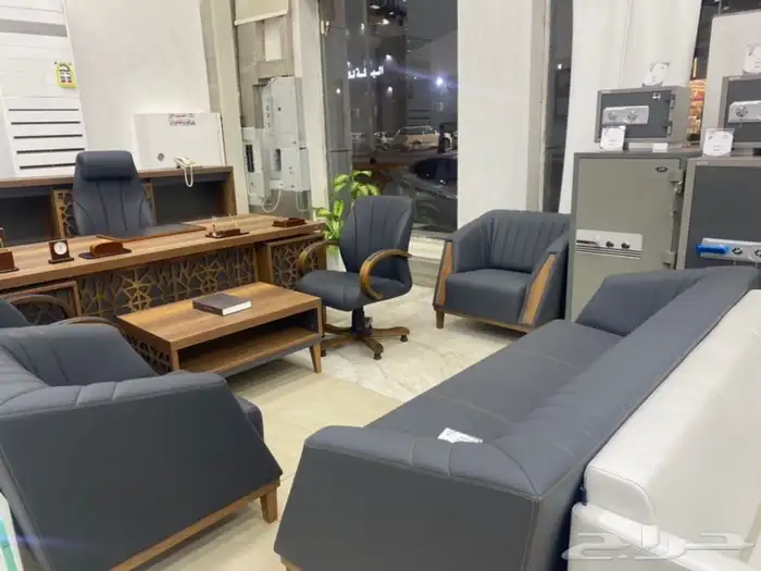 اطقم مكاتب فخمة مقاسات كبيرة  وموديلات جديدة 1