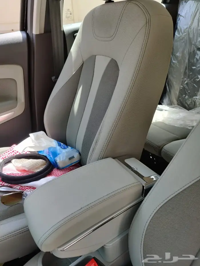 تكاية مسند مصمم خصيصا للفورد ايكوسبورت 13