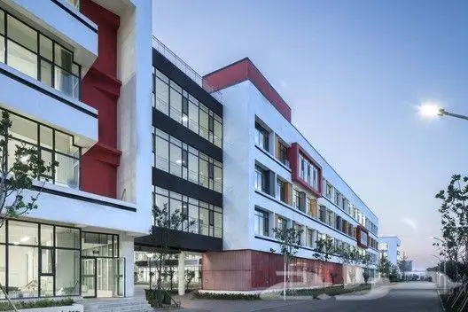 مهندسون معماريون متخصصون في الريفت (Revit) 5