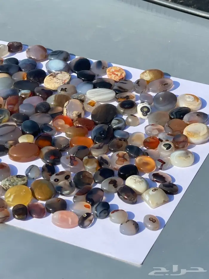 200حجر عقيق يماني طبيعي اغلبها مصورات صغيره 3