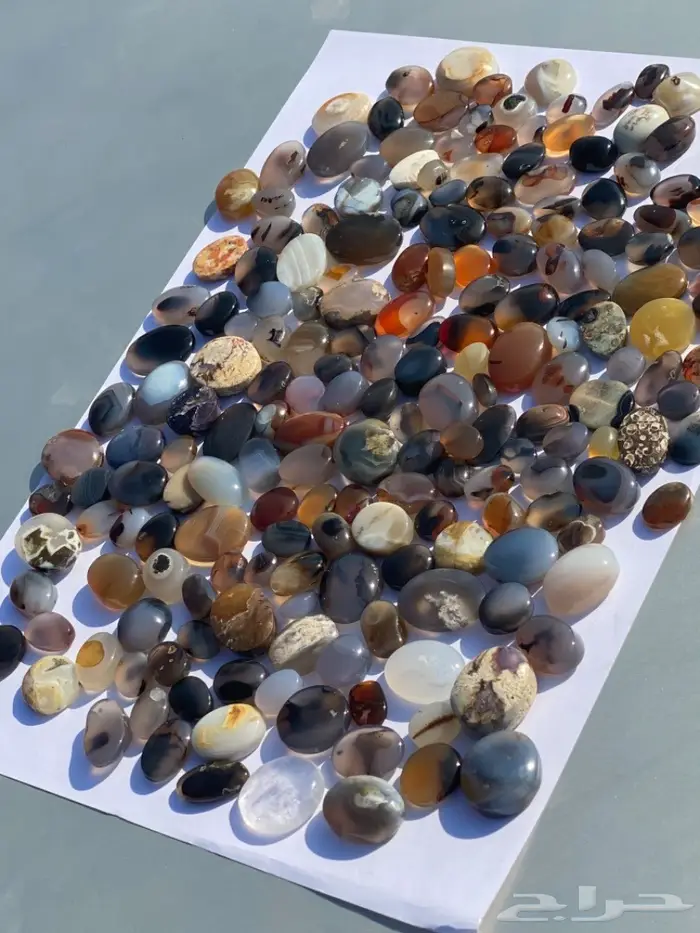 200حجر عقيق يماني طبيعي اغلبها مصورات صغيره 14