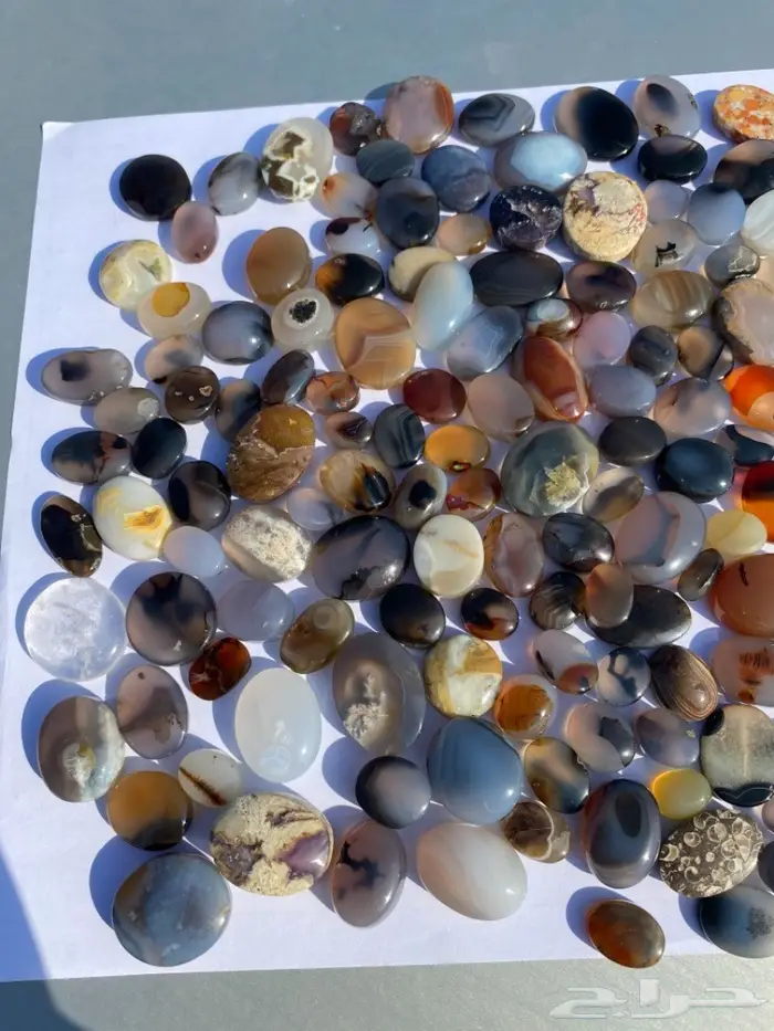 200حجر عقيق يماني طبيعي اغلبها مصورات صغيره 17