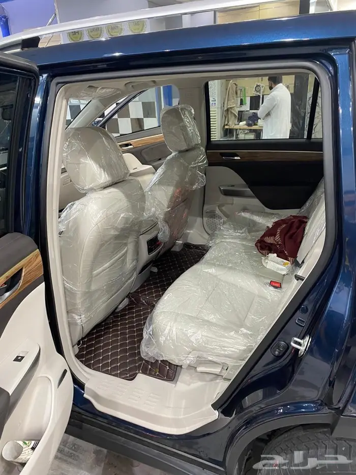 ارضيات جلد فاخرة تويوتا هايلايندر  47