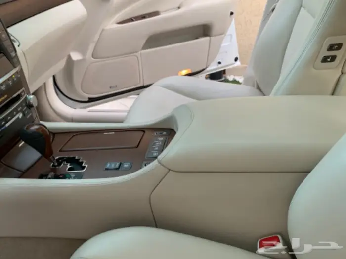 لكزس مخزن LS 460 عداد 86 20