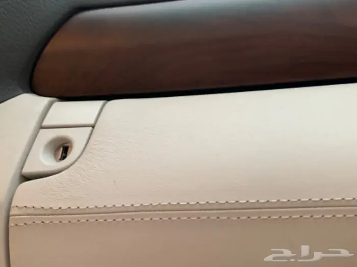 لكزس مخزن LS 460 عداد 86 32