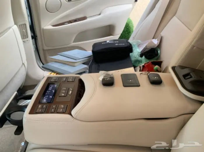 لكزس مخزن LS 460 عداد 86 57